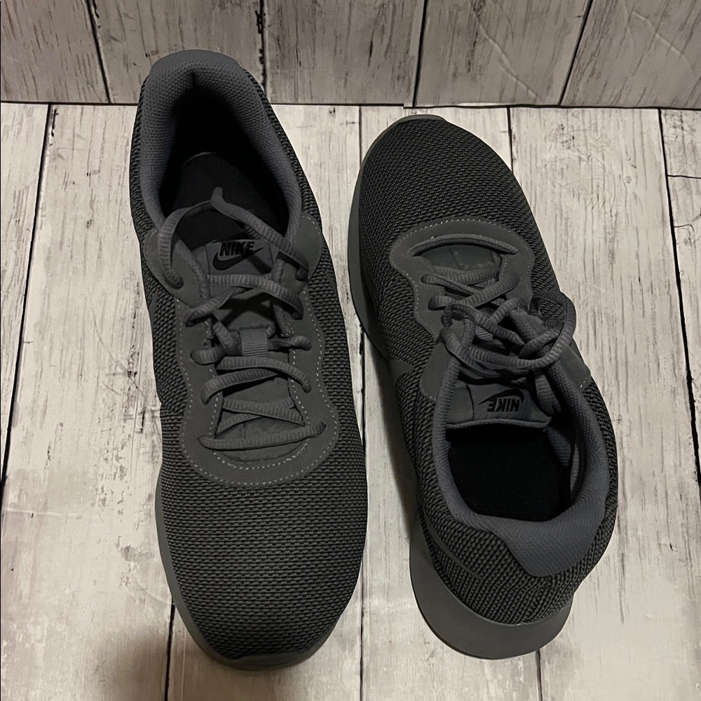 Nike women black Sneakers